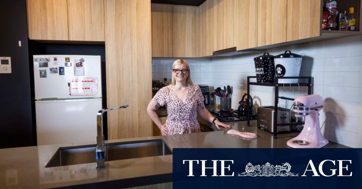 Kitchens are cramping apartment living, forcing residents to cook less and shop more