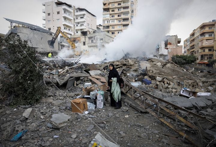 Lebanon ceasefire holds as residents begin return to ruined homes