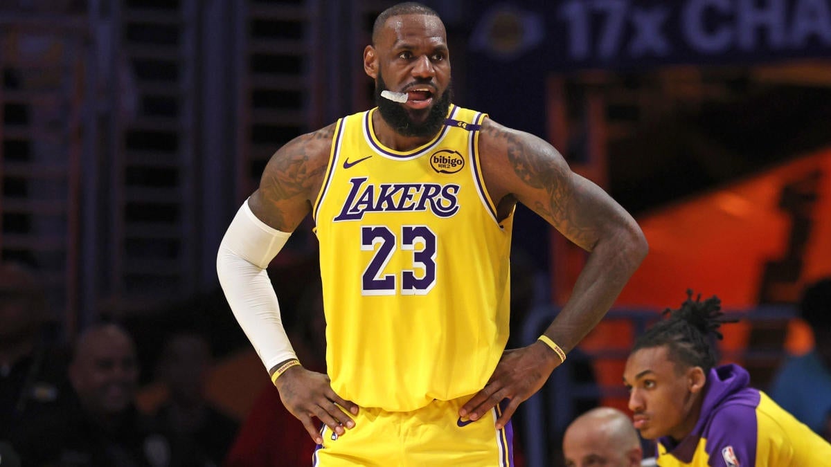  LeBron James hints at retirement timeline after historic streak: 'I'm not going to play that much longer' 