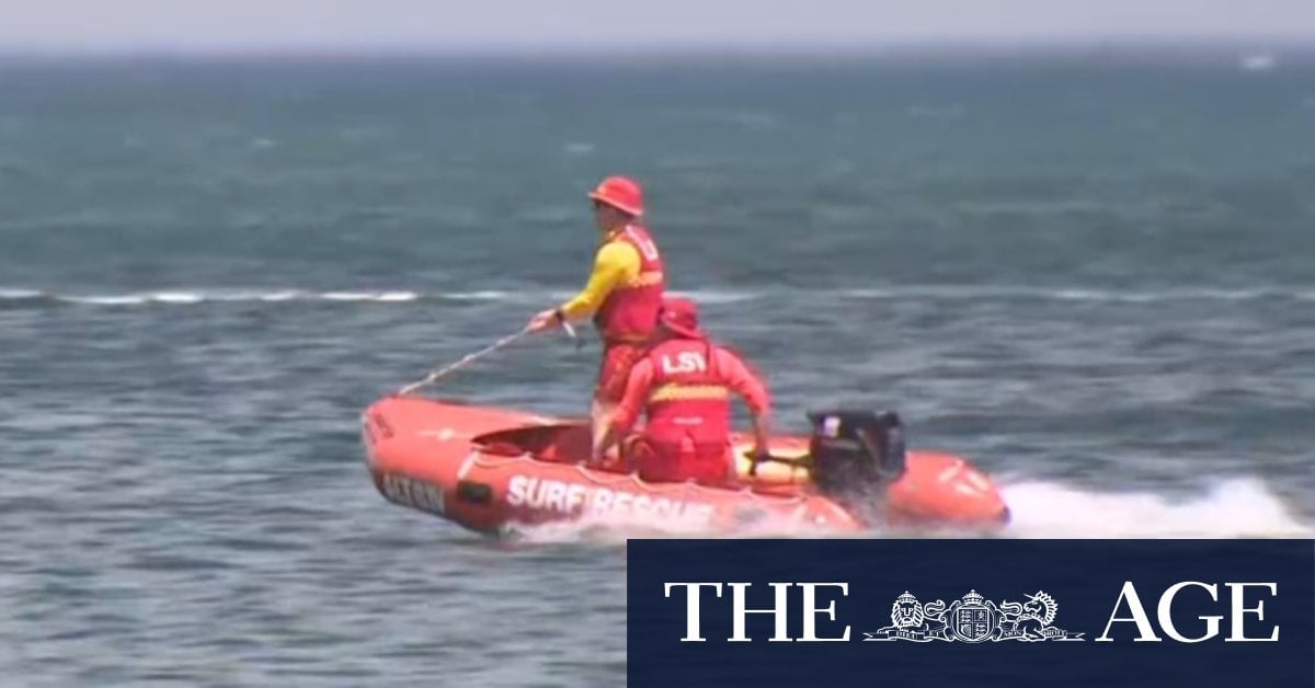 Man dies in snorkelling incident off Altona Pier