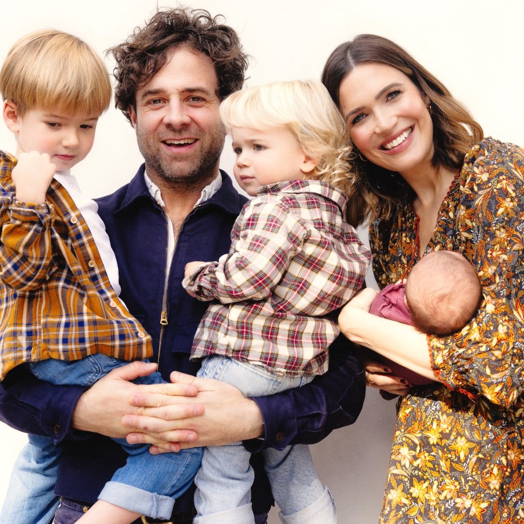  Mandy Moore Captures the Holiday Vibe With Her Must-Have Gifts 