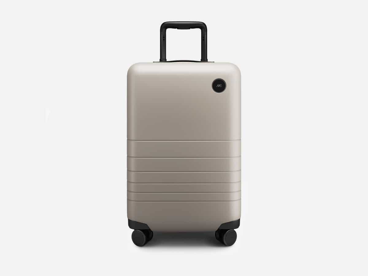 Monos Carry-On Review: Straightforward Luggage for the Casual Traveller