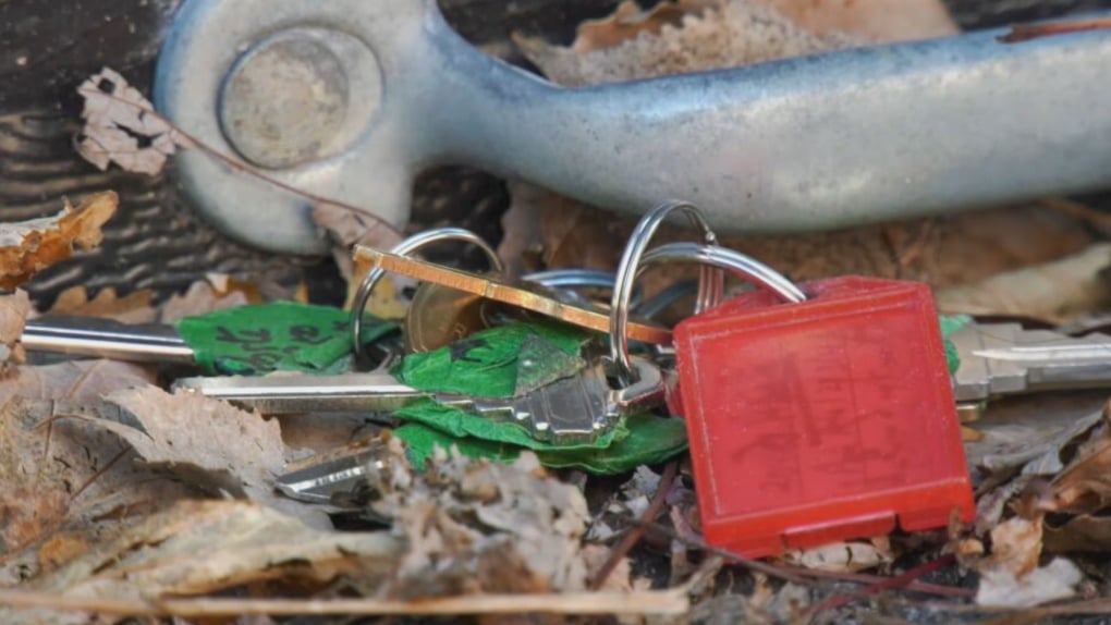 Montreal man pricked by dirty needle picking up his keys