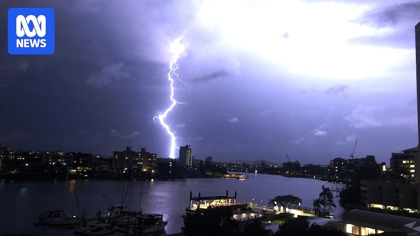 More storms forecast for south-east Queensland and north-east New South Wales, bringing heavy rainfall and risk of flash flooding