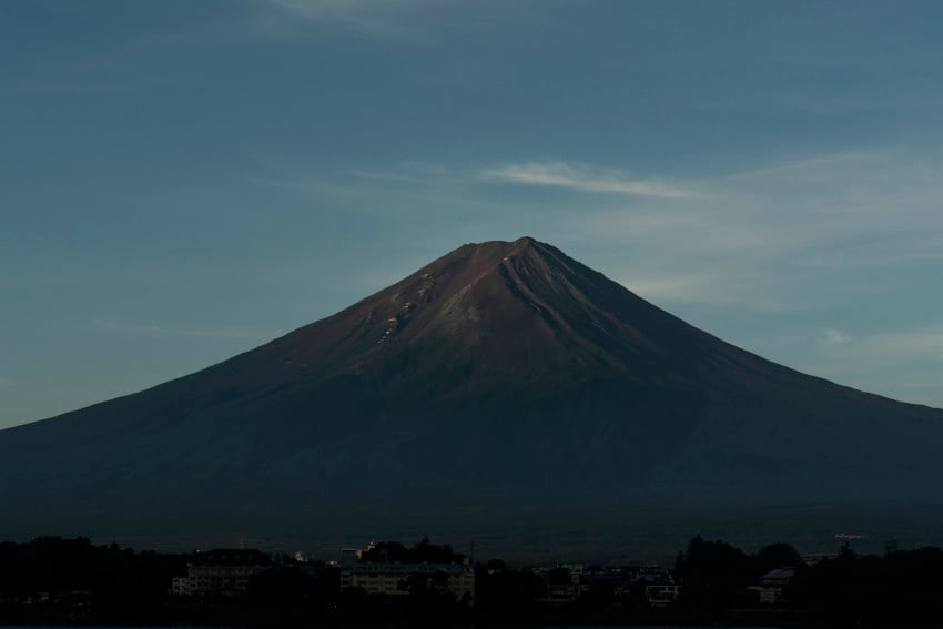 Mount Fuji still without snowcap in November for first time in 130 years