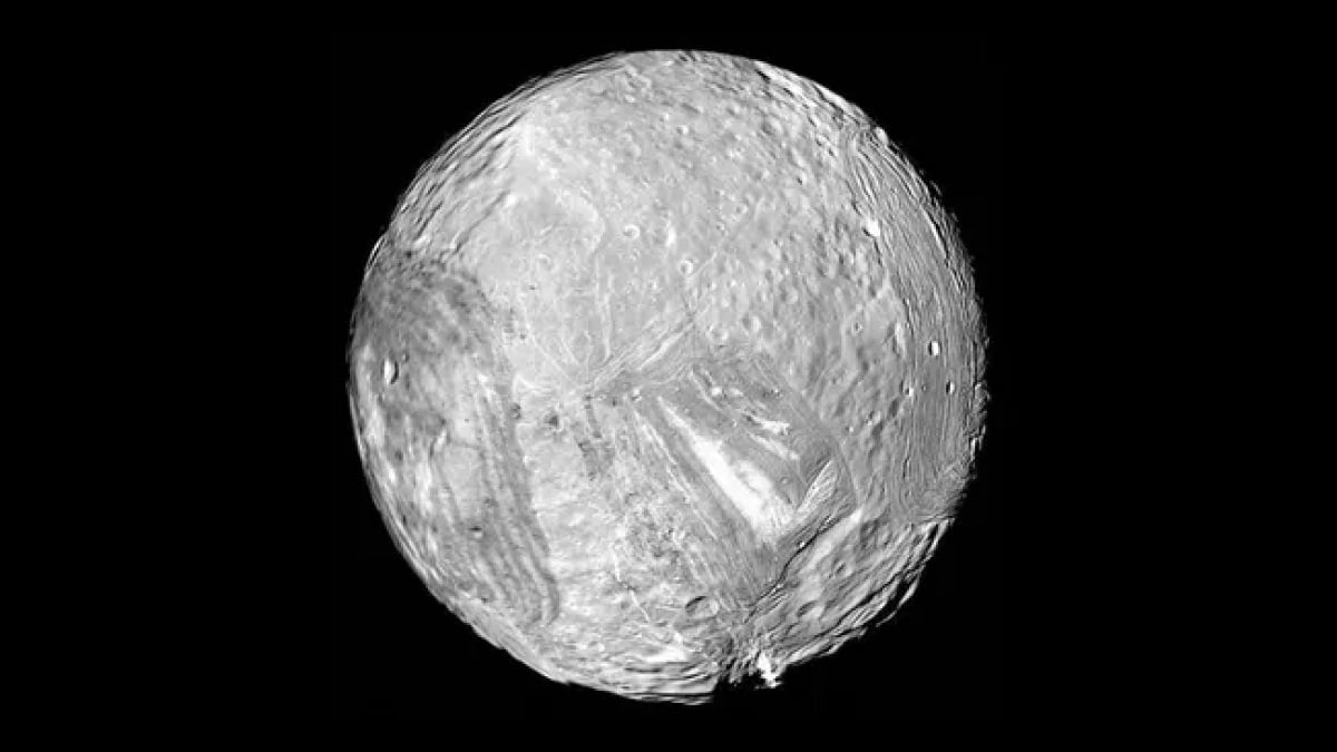 NASA's Voyager 2 Finds Clues of Ancient Ocean on Uranus' Moon Miranda