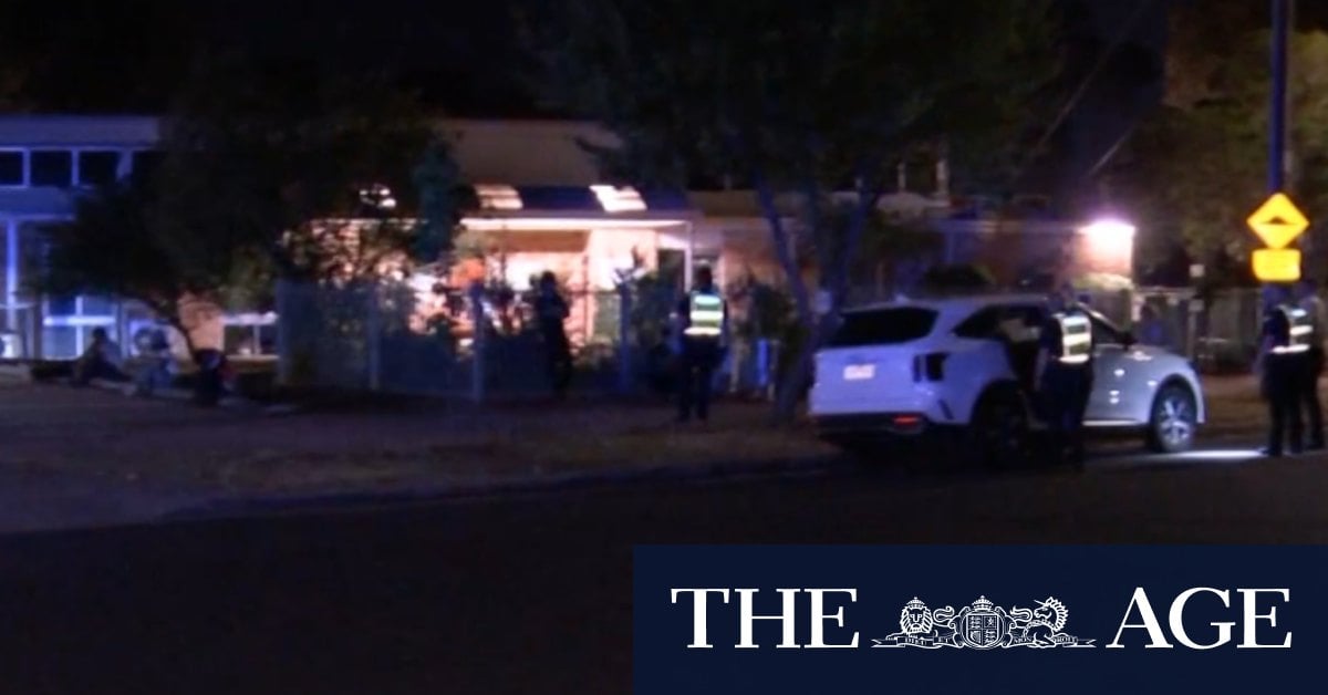 Nine people arrested after alleged stabbing in Melbourne