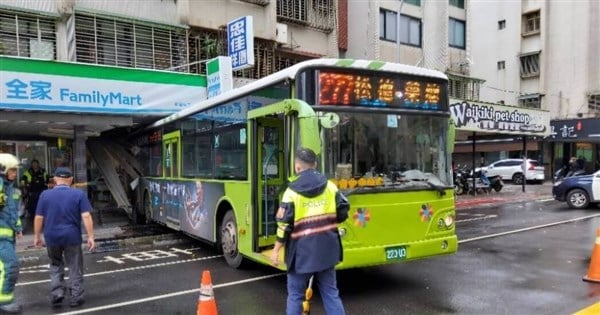 No injuries reported after runaway bus crashes into Taipei store