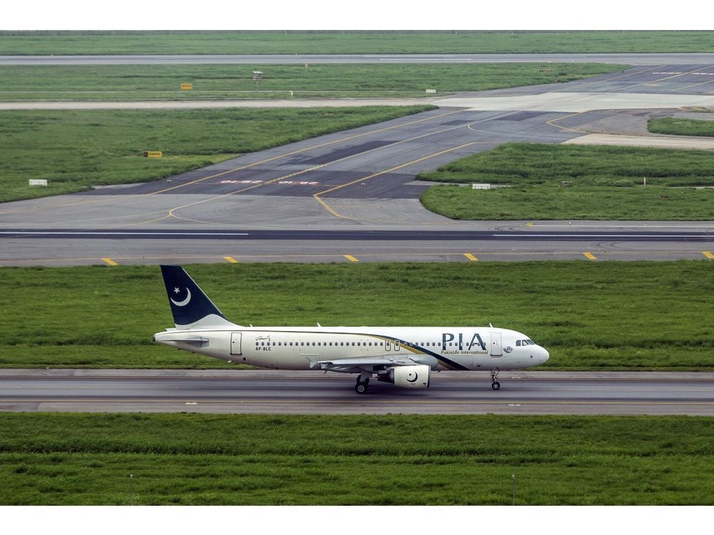 Pakistan National Carrier Stake Sale Uncertain After Low Offer