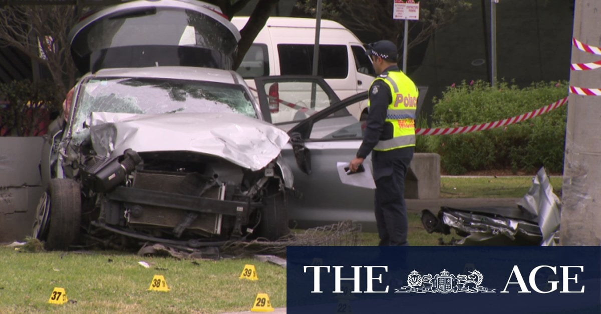 Pedestrian dies after car mounts footpath in Epping