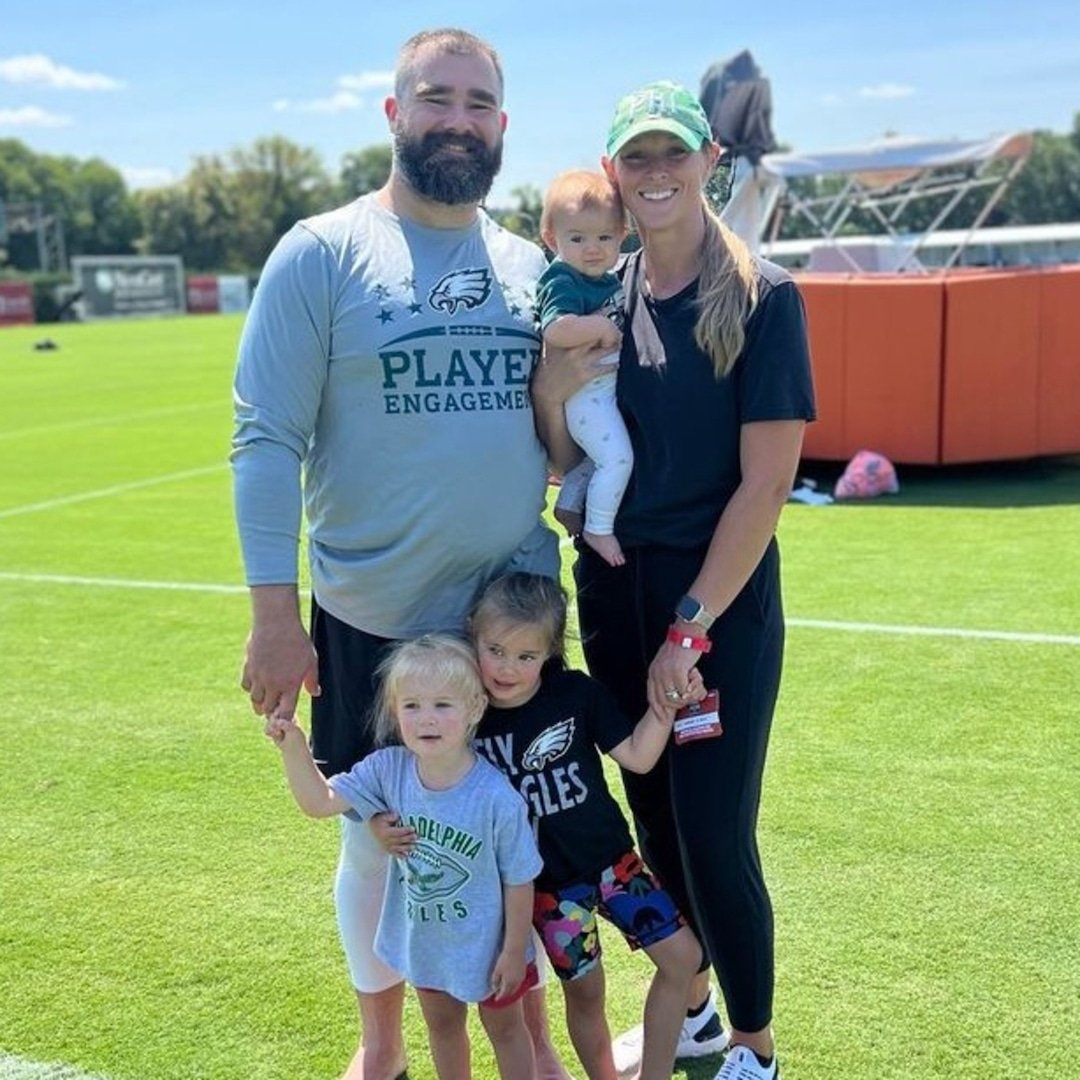  Pregnant Kylie Kelce Jokes About Jason Kelce's Lookalike Daughters 