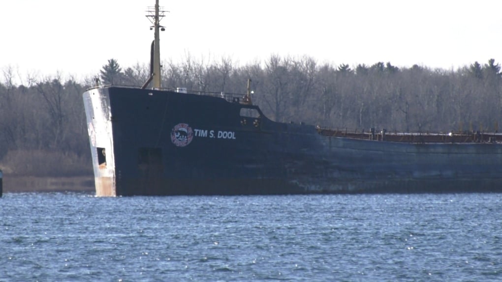 Refloating of ship aground in St. Lawrence River near Morrisburg, Ont. to begin Friday