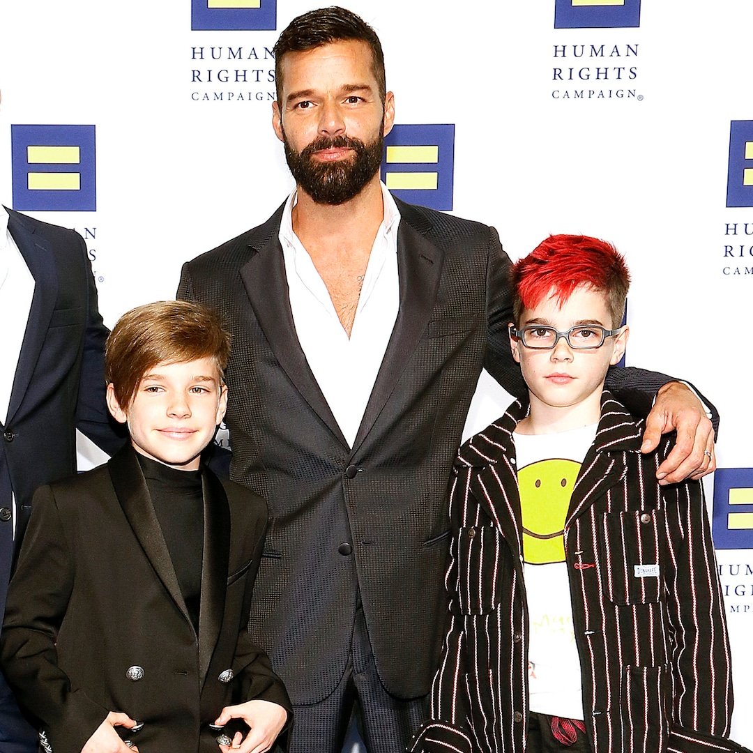  Ricky Martin's 16-Year-Old Twins Look Grown Up In Rare Public Outing 