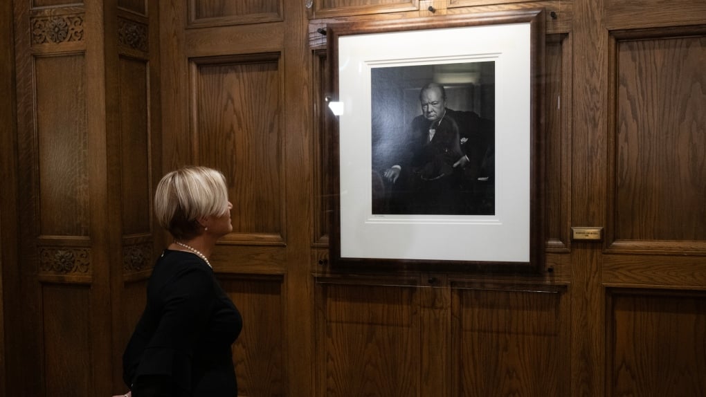 Sir Winston Churchill 'Roaring Lion' portrait returns to Ottawa's Chateau Laurier hotel