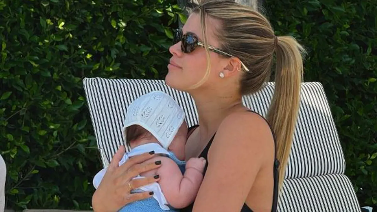 Sofia Richie says 5-month-old baby has real phone