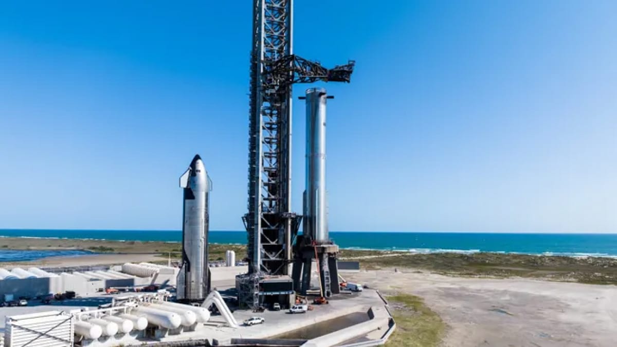 SpaceX Rolls Out Starship Super Heavy Booster for November 19 Flight Test