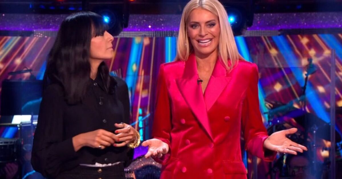 Strictly Come Dancing's Claudia Winkleman makes announcement moments into show