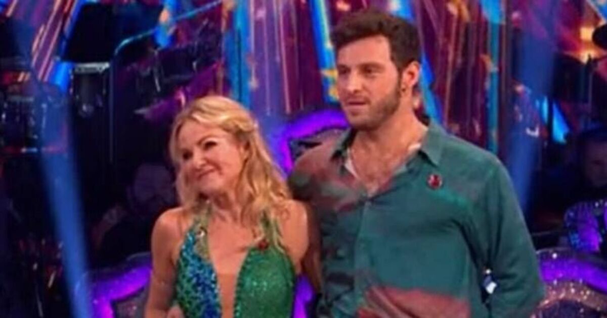 Strictly fans moved to tears by Sarah Hadland's emotional 'dance of the series'