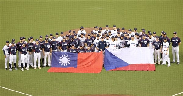 Taiwan ties 2-2 against Czech Republic in warm-up baseball game