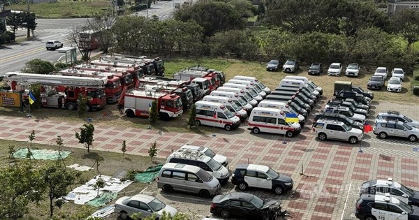 Taiwanese businessman donates disaster relief trucks to Ukraine