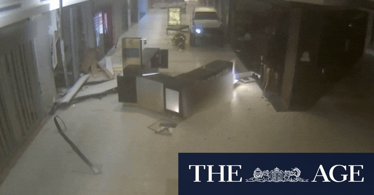 Thieves steal safe and destroy storefronts in shopping centre ram raid