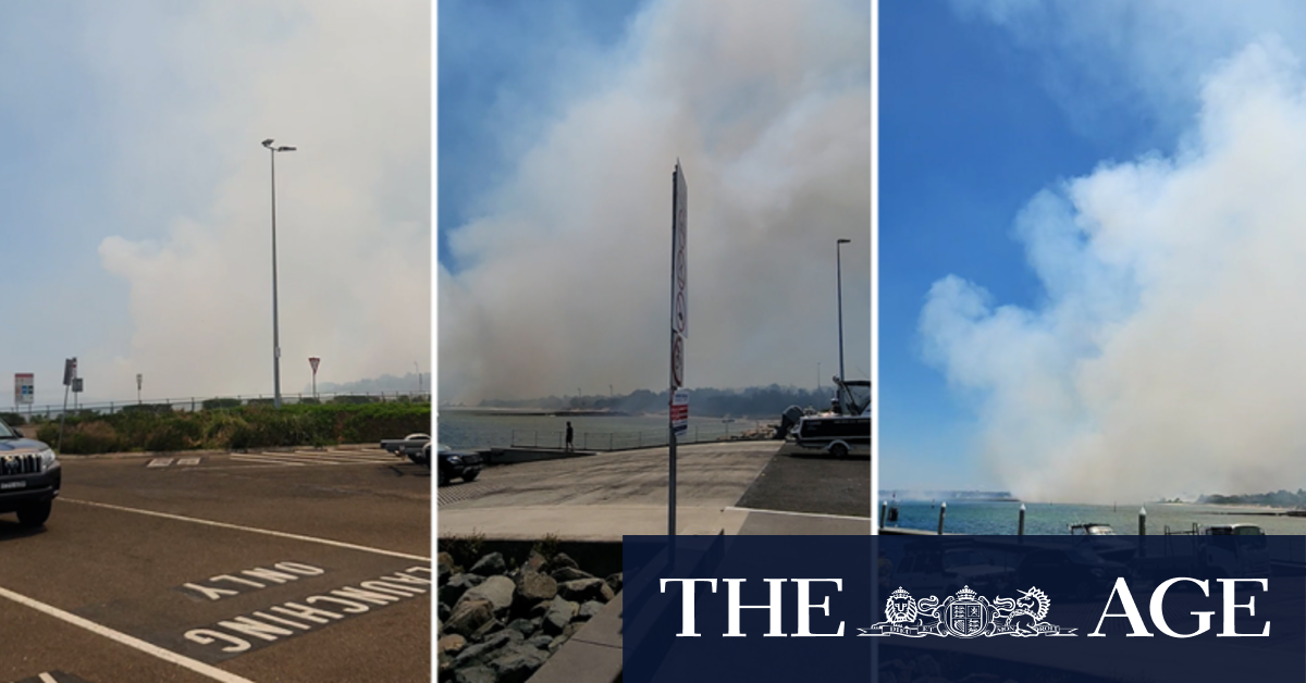 Views of the Sydney airport runway fire