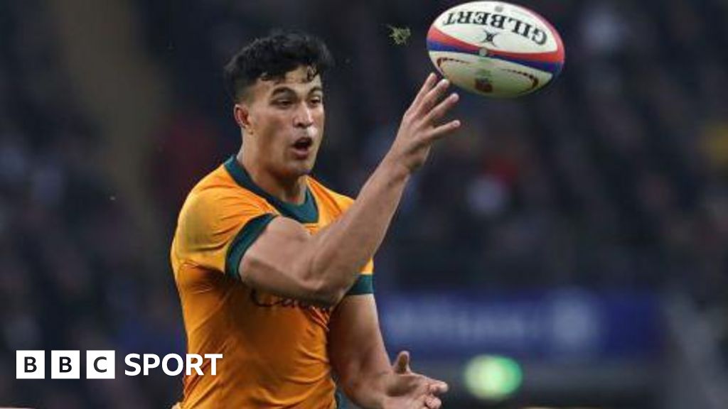 Wales v Australia: Centre Suaalii dropped to bench by Wallabies