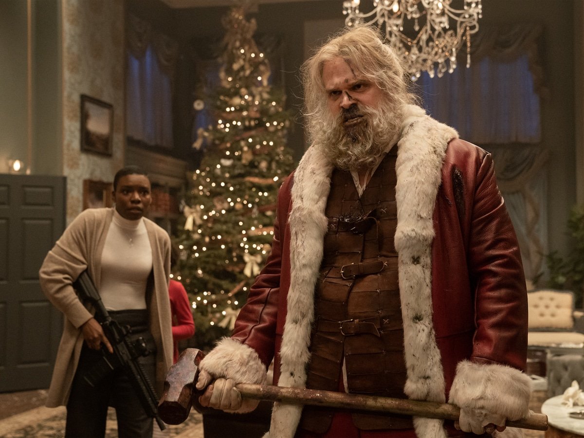 13 Best Christmas Movies to Stream this Season