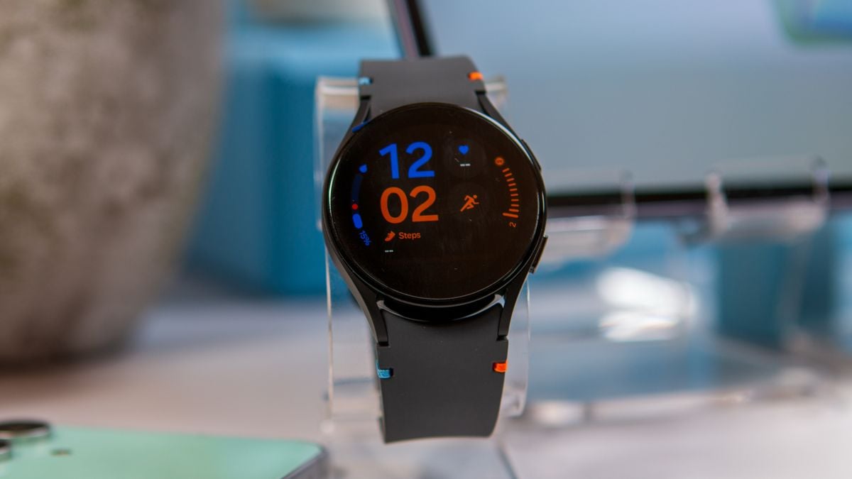 Wear OS 5 is now rolling out to Samsung Galaxy Watch 5 and Watch FE models