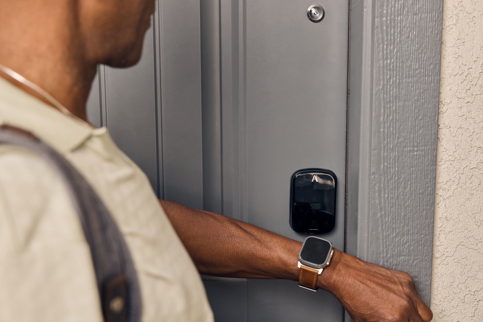 SmartRent Debuts First Smart Lock With Apple Home Key Integration Designed for Rental Properties