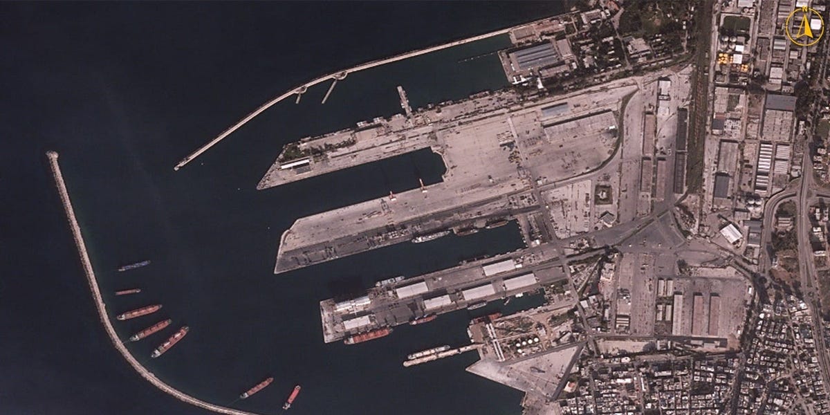 Russia is sending 4 ships to its bases in Syria to evacuate weapons, Ukraine intelligence says