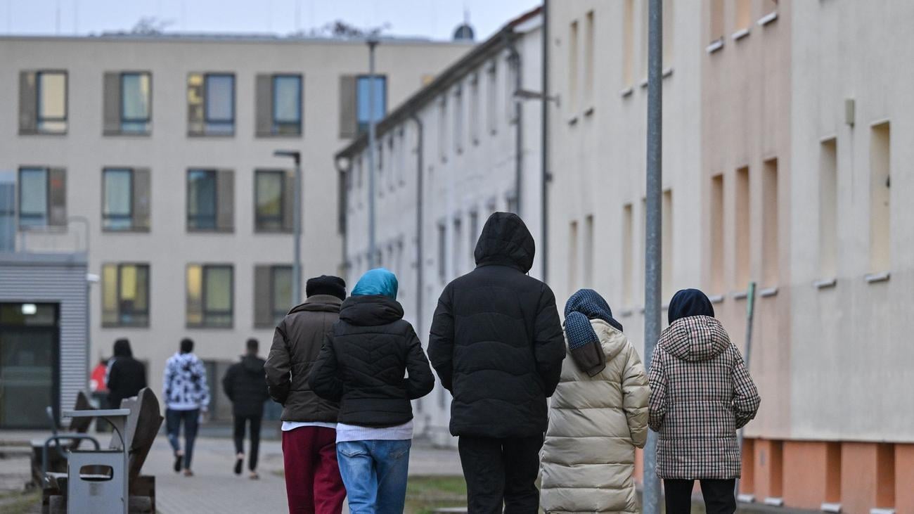 Migration: Bis Ende Oktober knapp 180 Abschiebungen aus Brandenburg