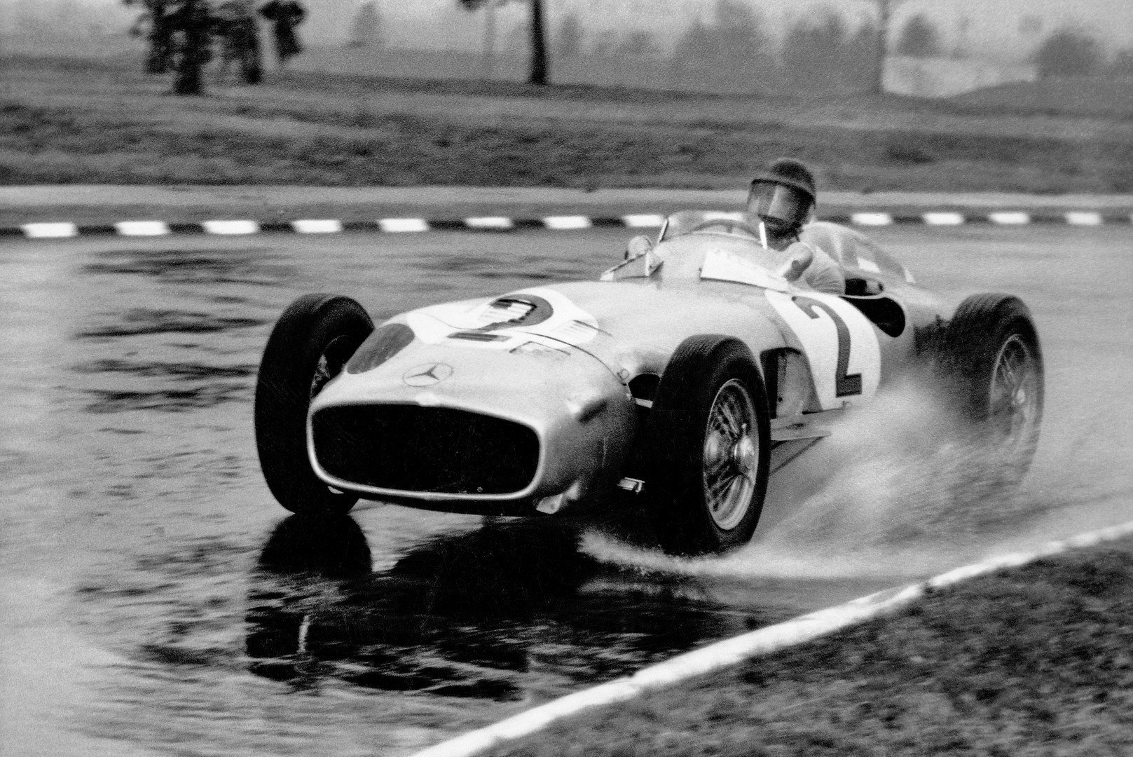 Mercedes W 196 R di Fangio e Moss, un'icona del motorsport va all'asta