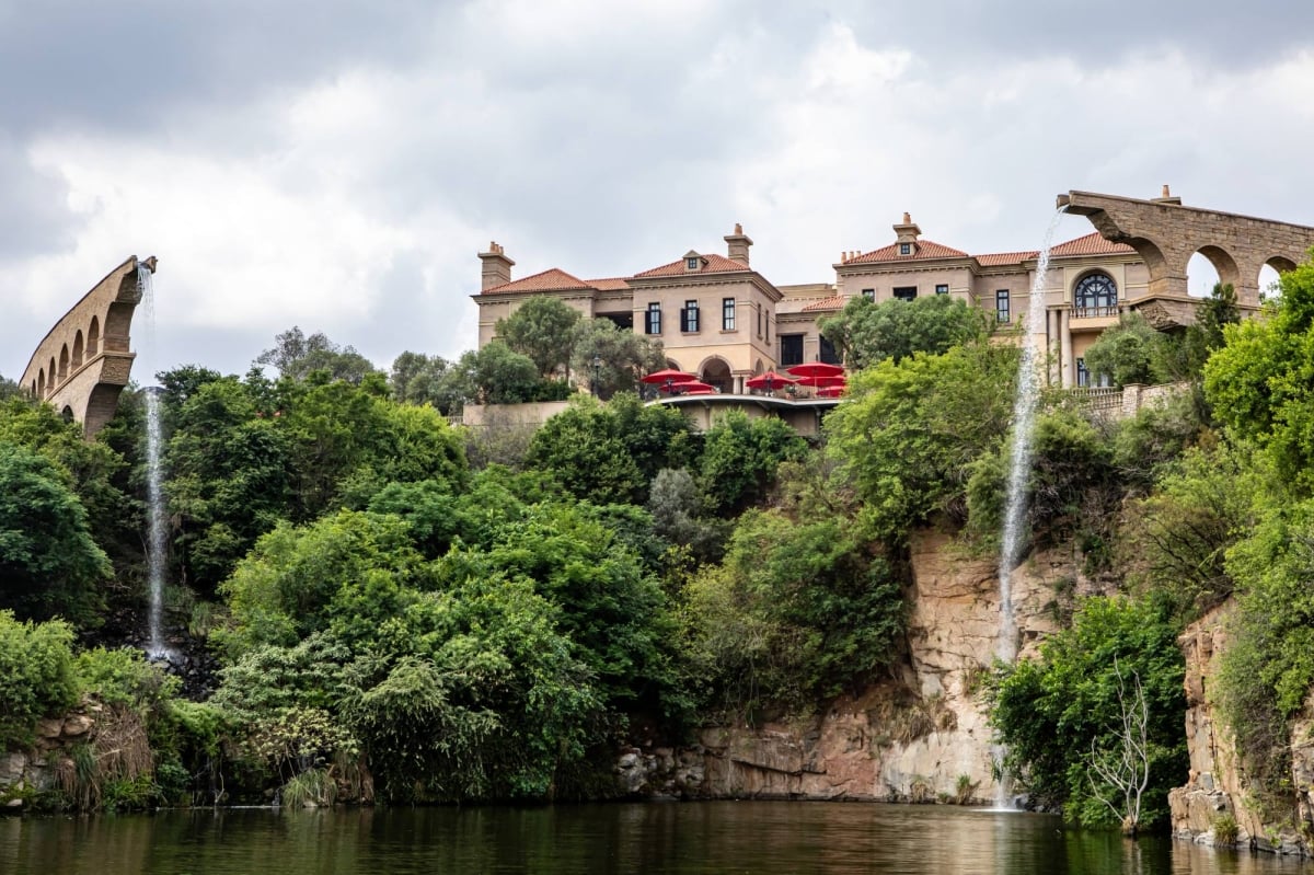 Luxury estates for the rich are a booming business in South Africa