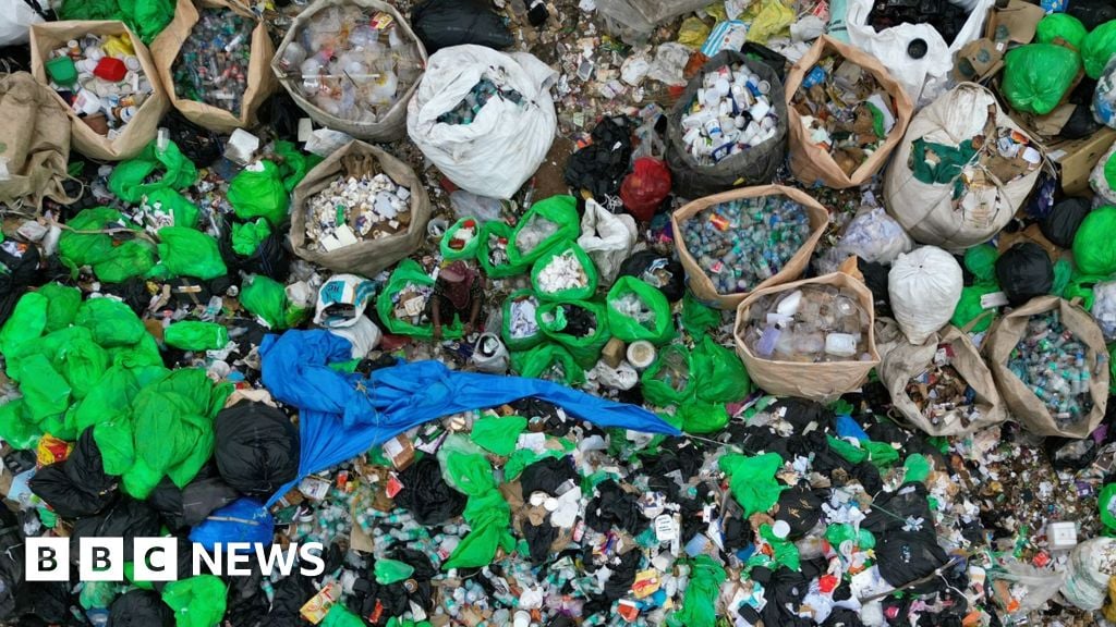 Global plastic talks collapse as oil states rebel