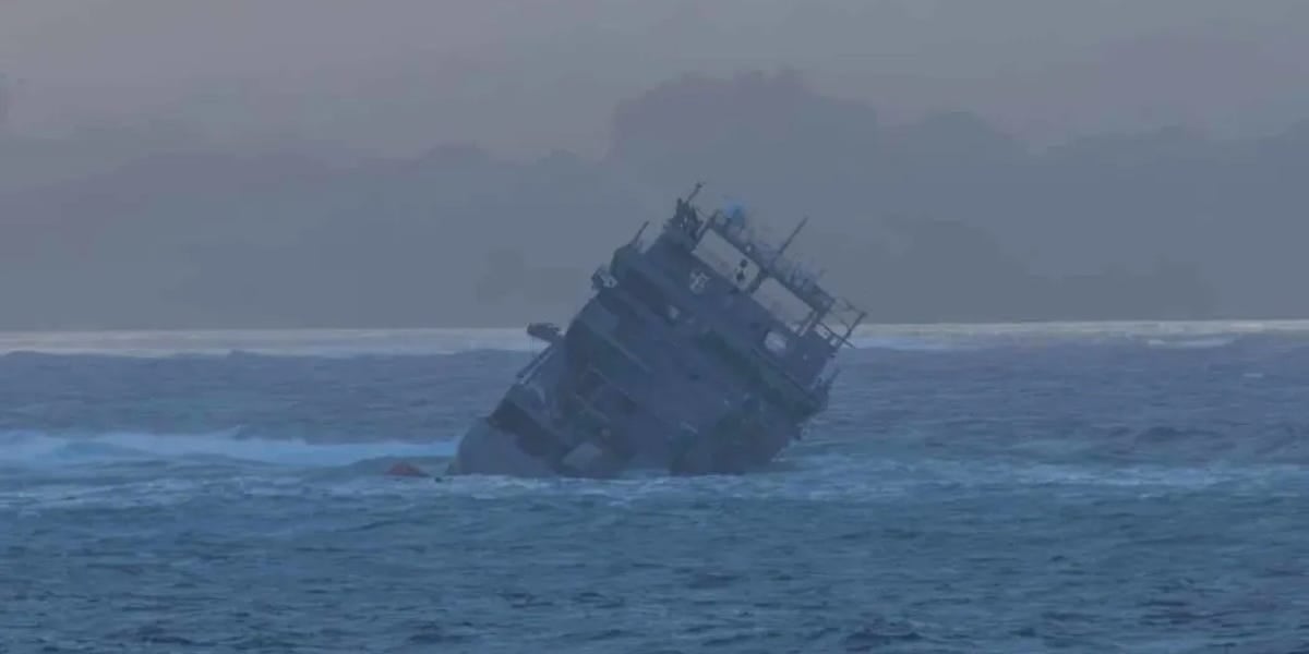 A $63M Royal New Zealand Navy ship that capsized off Samoa was left on autopilot, investigation finds