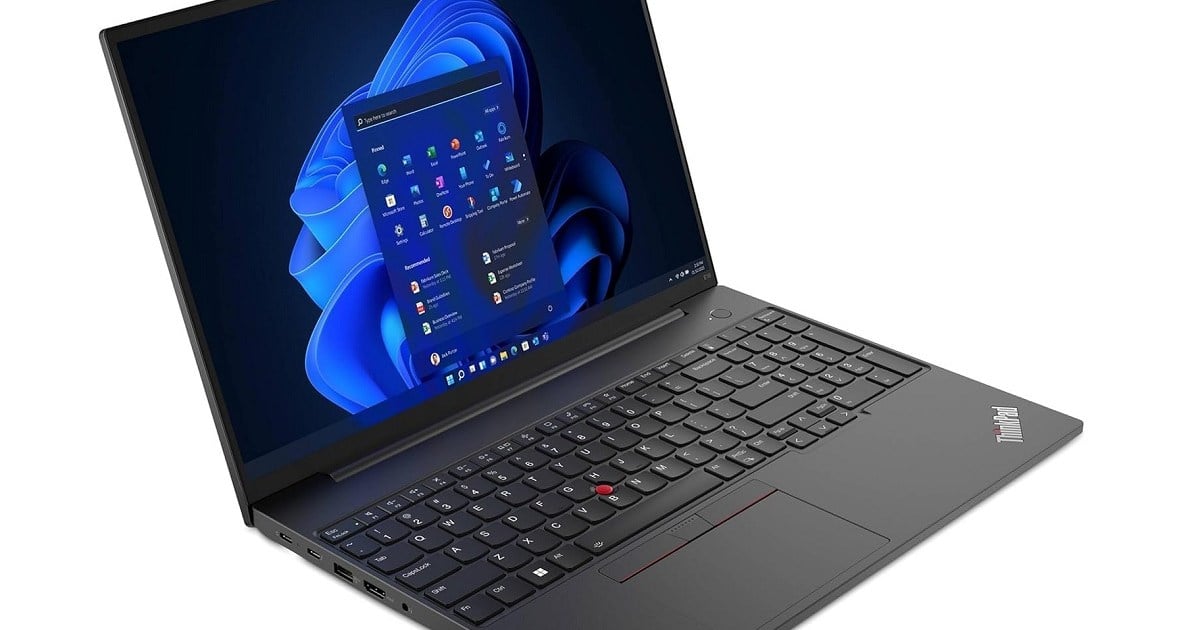 The ever popular Lenovo ThinkPad is under $1,000 right now