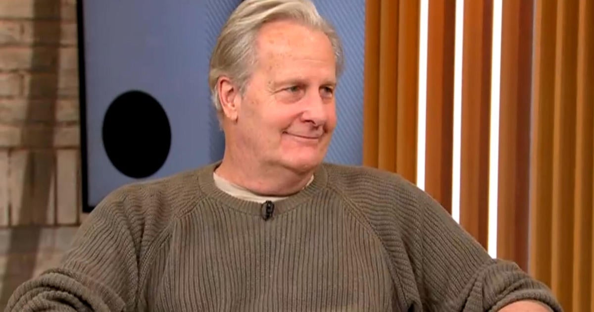 Jeff Daniels on bringing skits to life in new season of "Alive and Well Enough"