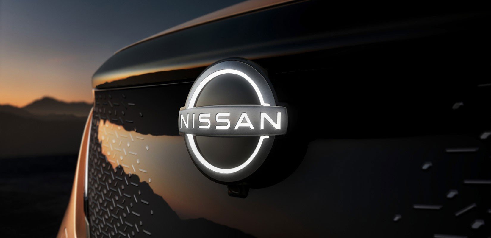 Nissan, Foxconn a Parigi per parlare con Renault