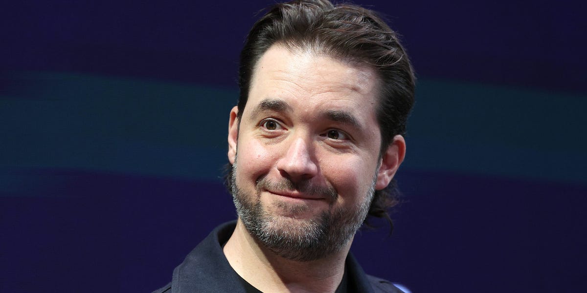 Reddit cofounder Alexis Ohanian predicts live theater and sports will become more popular than ever as AI grows