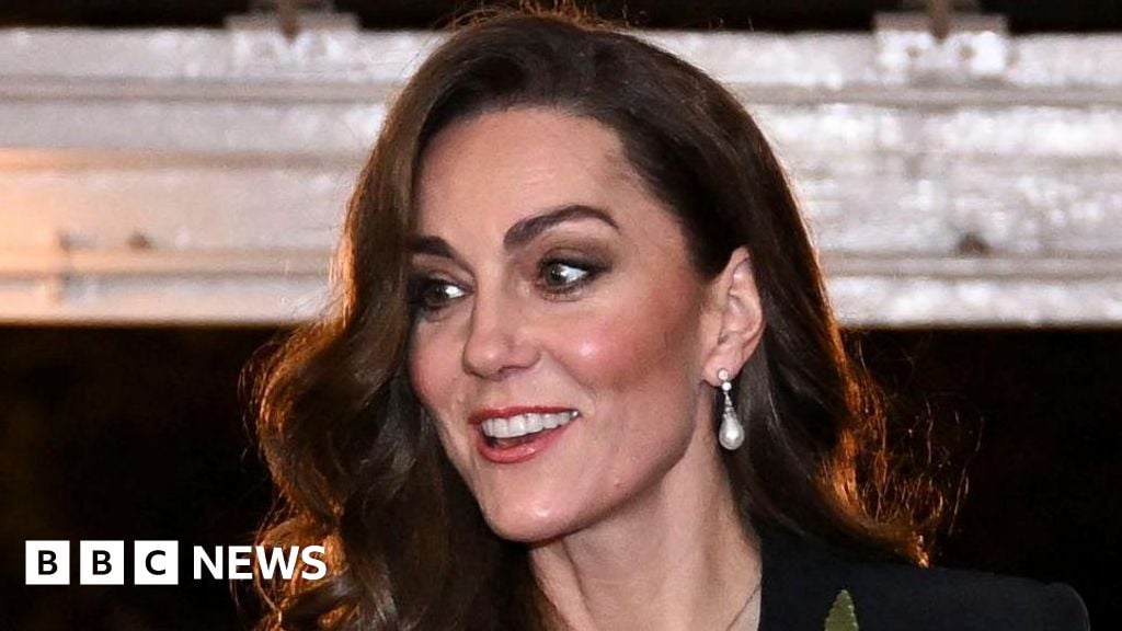 Kate returns for Qatar state visit - but Queen to miss start