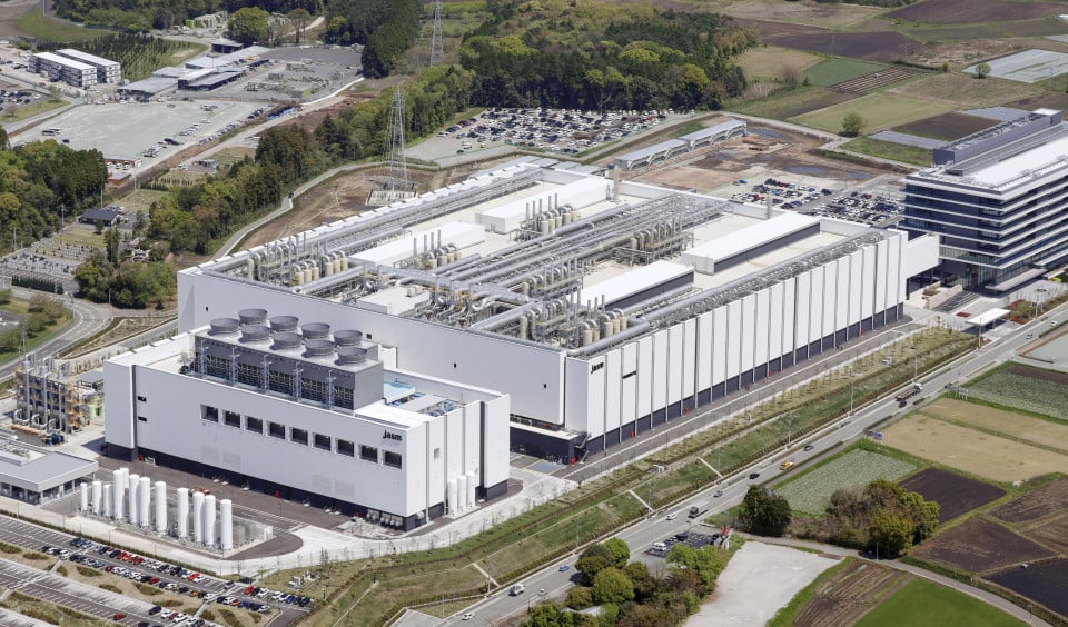 TSMC says it has started mass production at its first factory in Japan, located in Kumamoto, producing 12nm to 28nm chips for use in cars and image sensors (Kyodo News+)