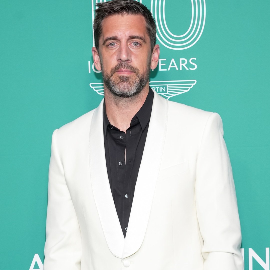  Aaron Rodgers Reveals New Girlfriend After Shailene Woodley Split 