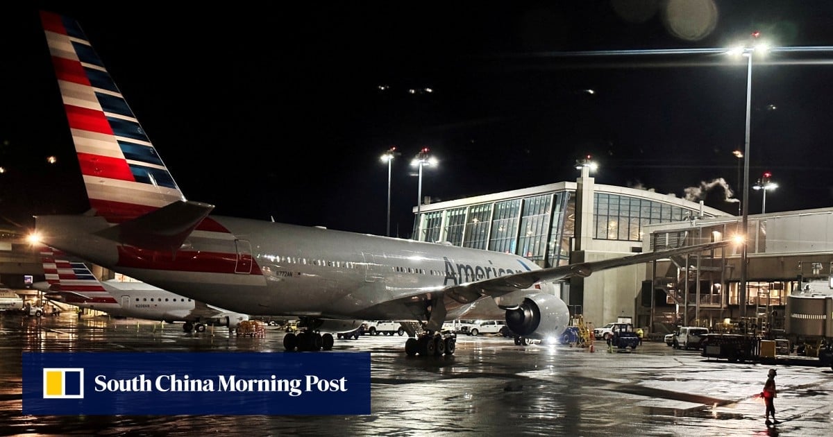 American Airlines halts all US flights for an hour on Christmas Eve over technical issue