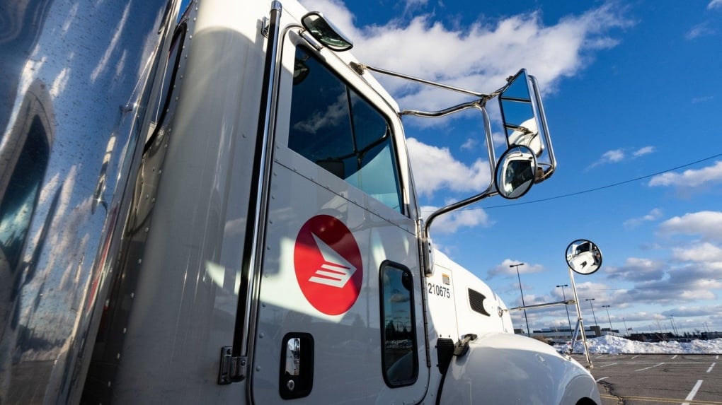 Canadians return to Canada Post with relief -- and shakier faith in the service