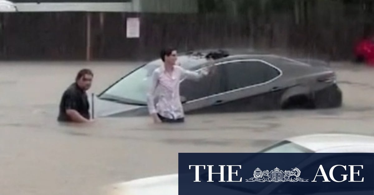 Downpours cause flash flooding in parts of Queensland