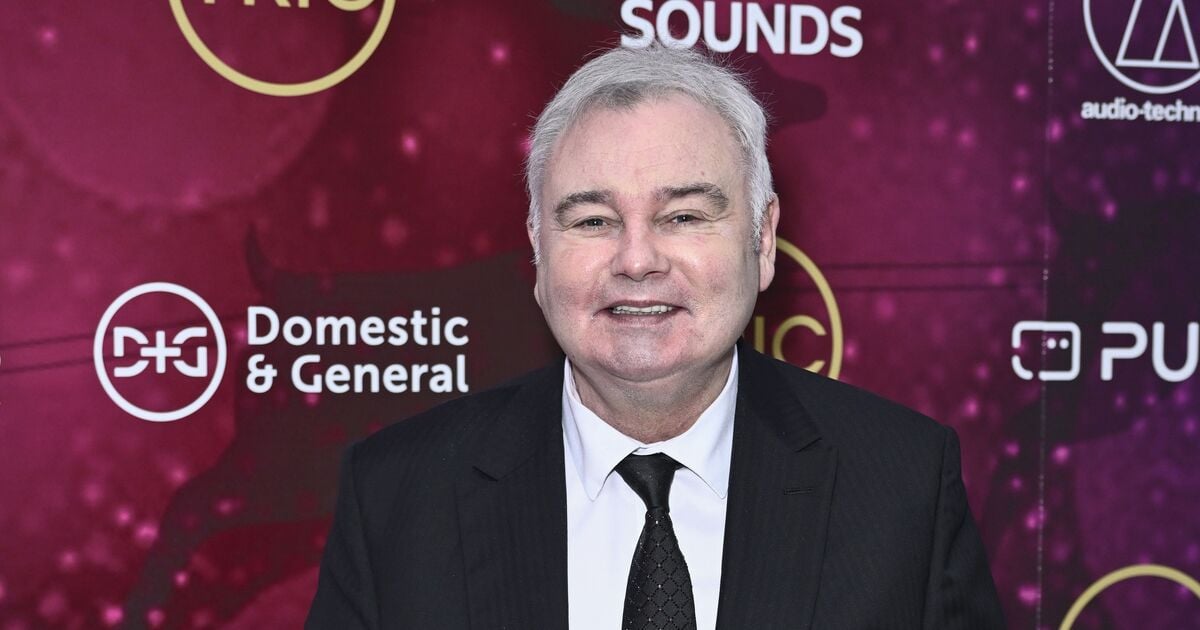 Eamonn Holmes girlfriend 'flashes huge ring' as they 'plan to marry'