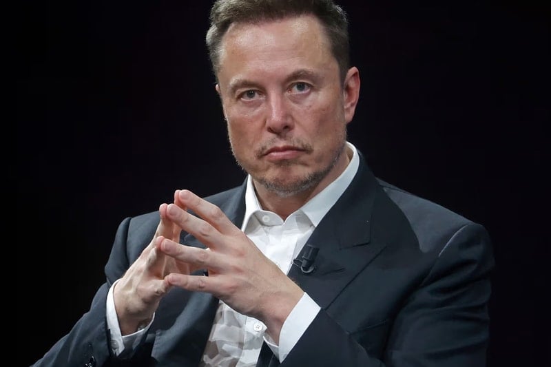 Elon Musk Becomes First Person Ever To Reach $400 Billion USD Net Worth