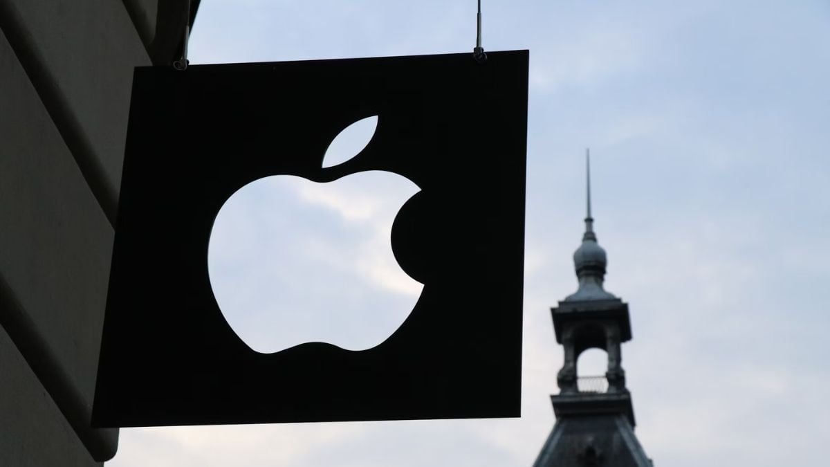 EU Escalates Pressure on Apple to Make iOS Compatible With Devices from Rivals