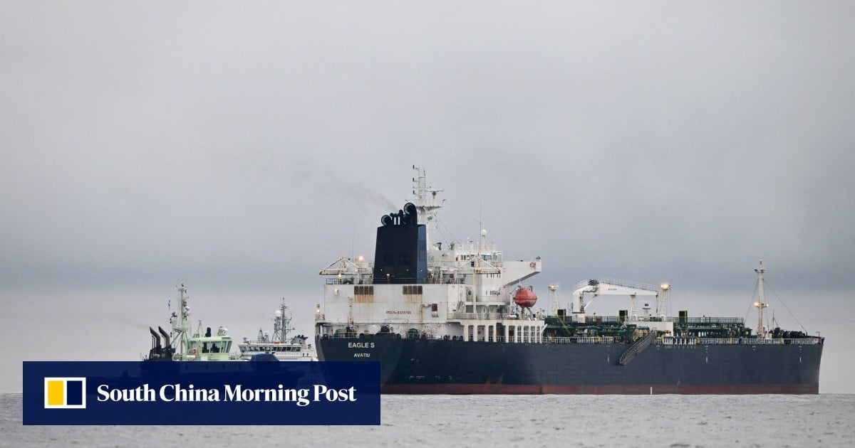 Finland moves Eagle S tanker closer to land as probe intensifies